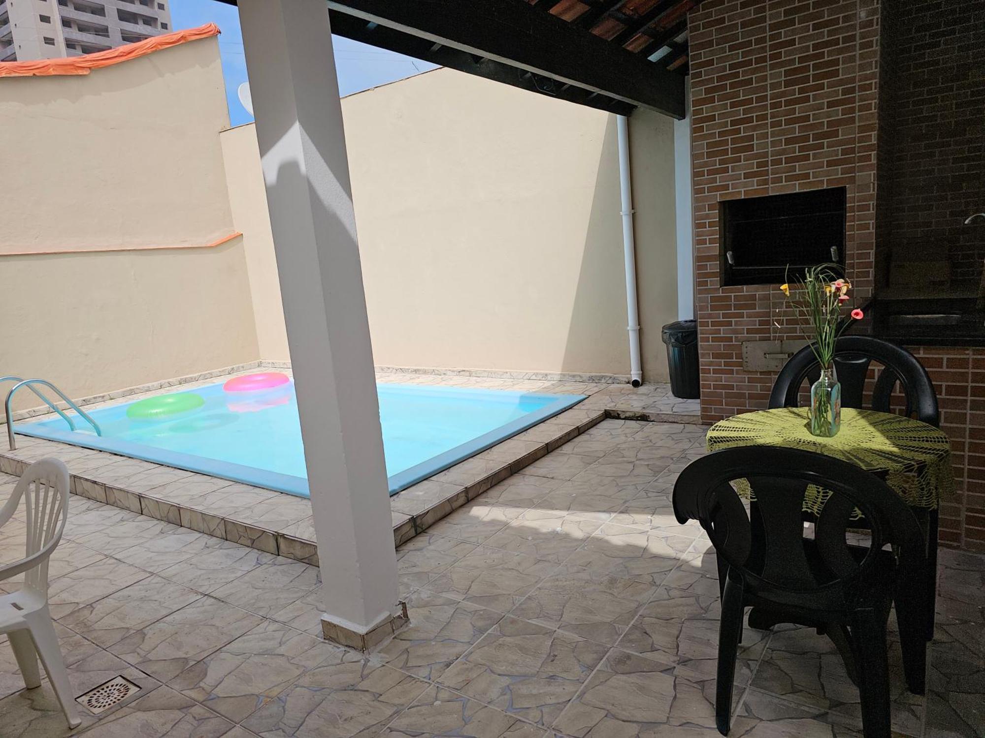 Casa Maravilhosa E Ampla Pe Na Areia Com Piscina, Area Gourmet Com Churrasqueira Em Deck Coberto Frente A Piscina, 4 Quartos Confortaveis E Espacosos, Sendo 2 Suites, Cozinha Americana E Sala De Jantar, Ampla Garagem Para 6 Carros - Mercado Na Rua Da Praia Grande Dış mekan fotoğraf